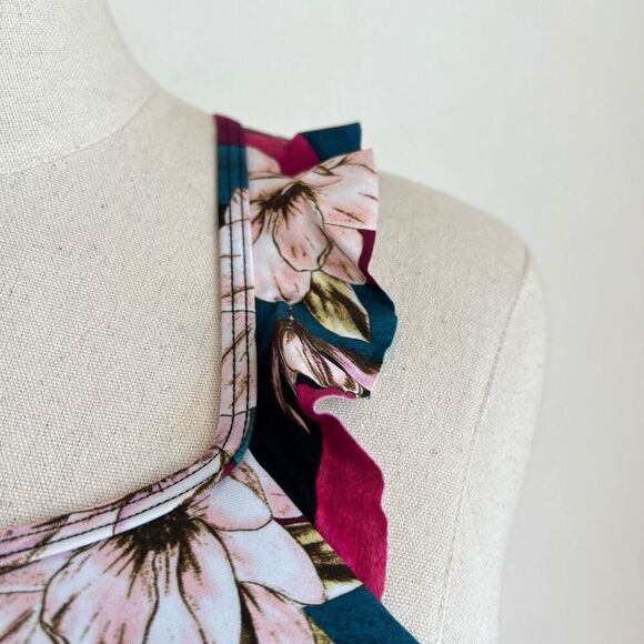 Hula Honey Floral Ruffled High Neck Bikini Swim Top Pink Size Small NWT - Picture 5 of 13